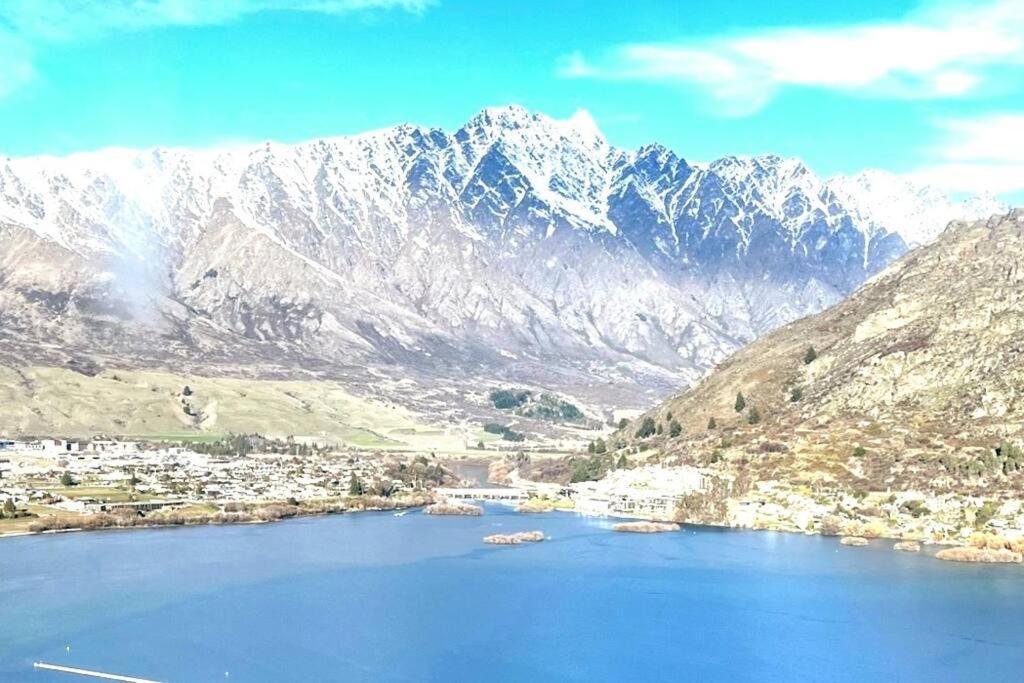 Views On Florence Queenstown Buitenkant foto